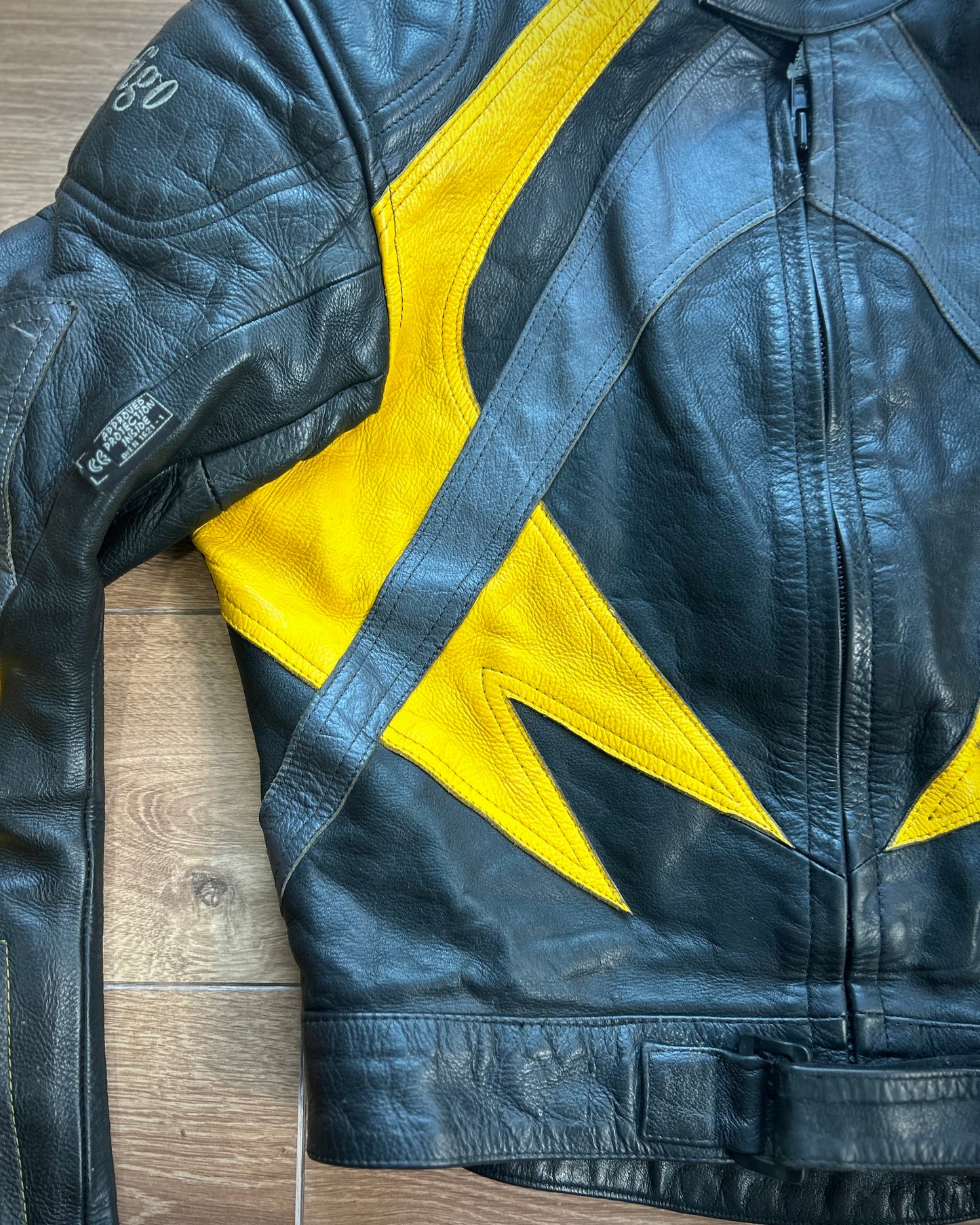 figo uk black & yellow leather padded biker jacket (S).