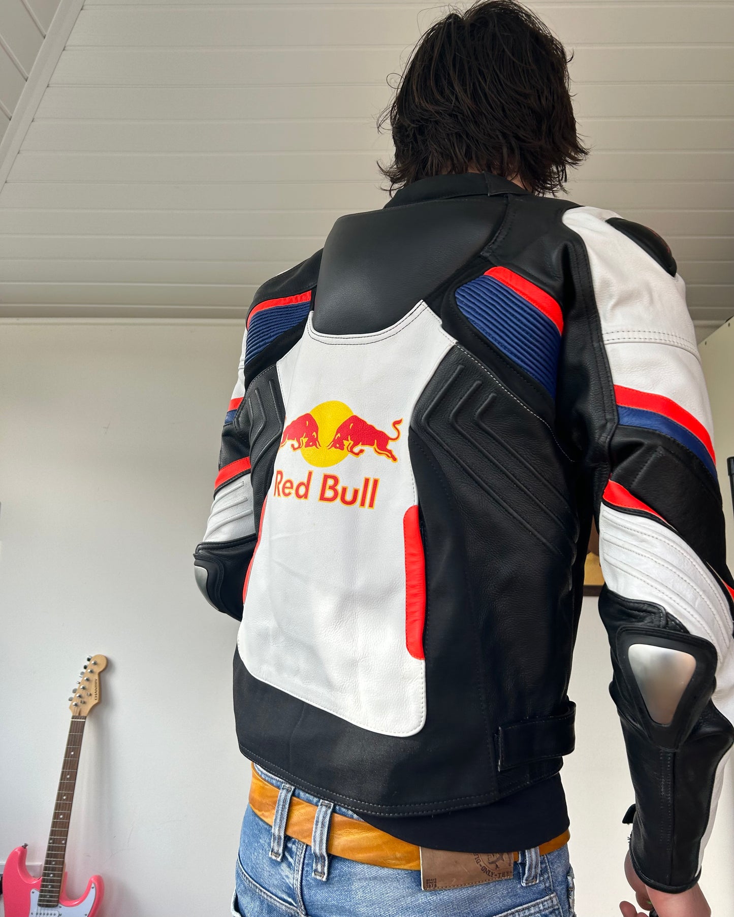 red bull racing leather biker jacket (M).