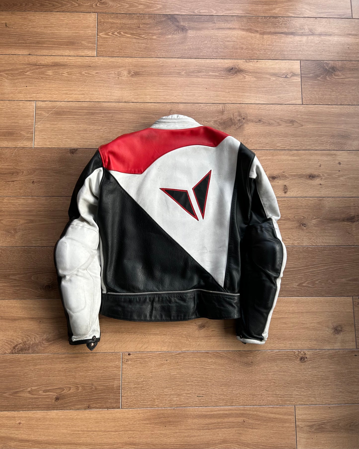 dainese black white & red leather logo set (S).