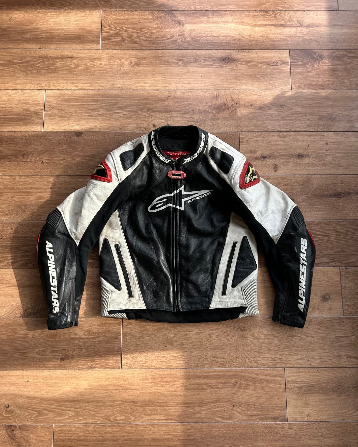 alpinestars black white & red leather moto jacket (S).