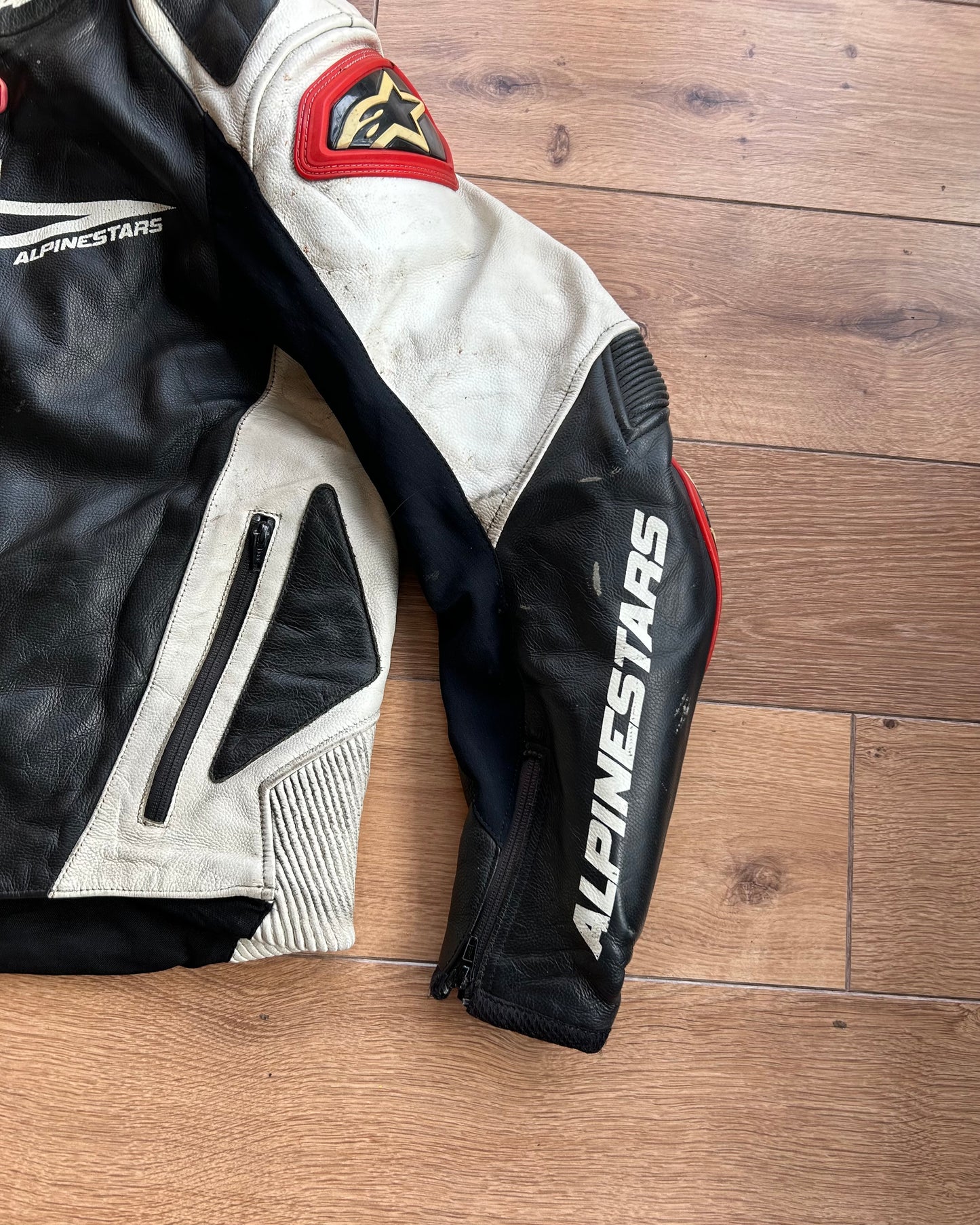 alpinestars black white & red leather moto jacket (S).