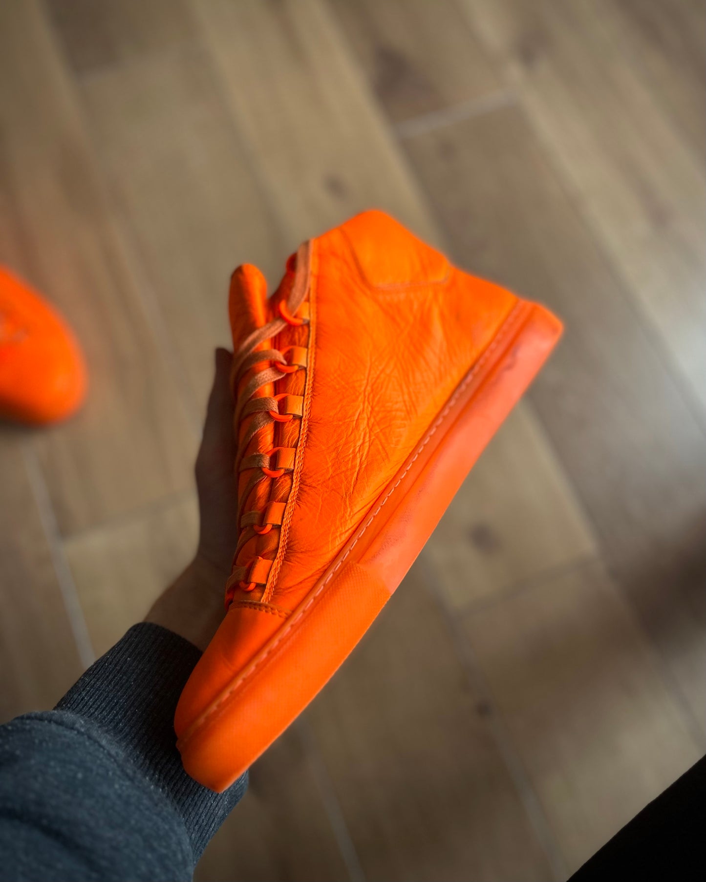 arena high ‘orange fluo’ (43).