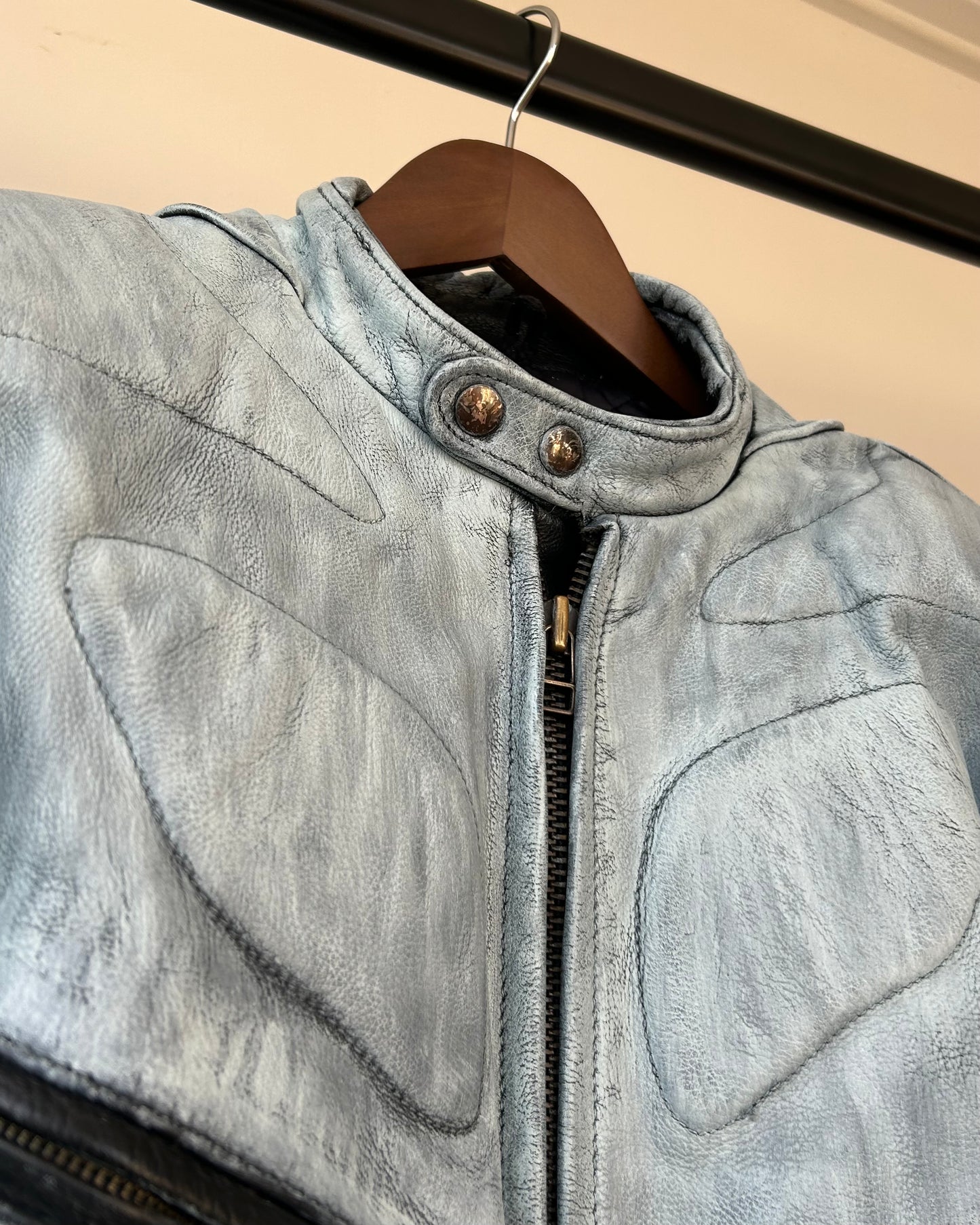 1/1 ‘eskimo racer’ leather biker jacket (L).